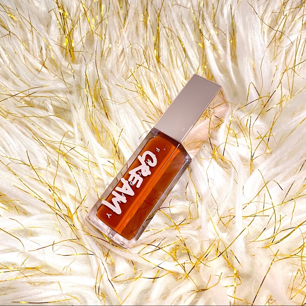 Fenty Beauty Gloss Bomb Cream Cookie Jar